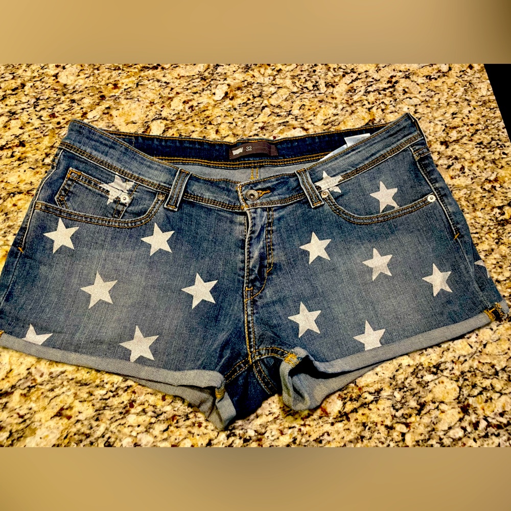 Denim jeans with star pattern